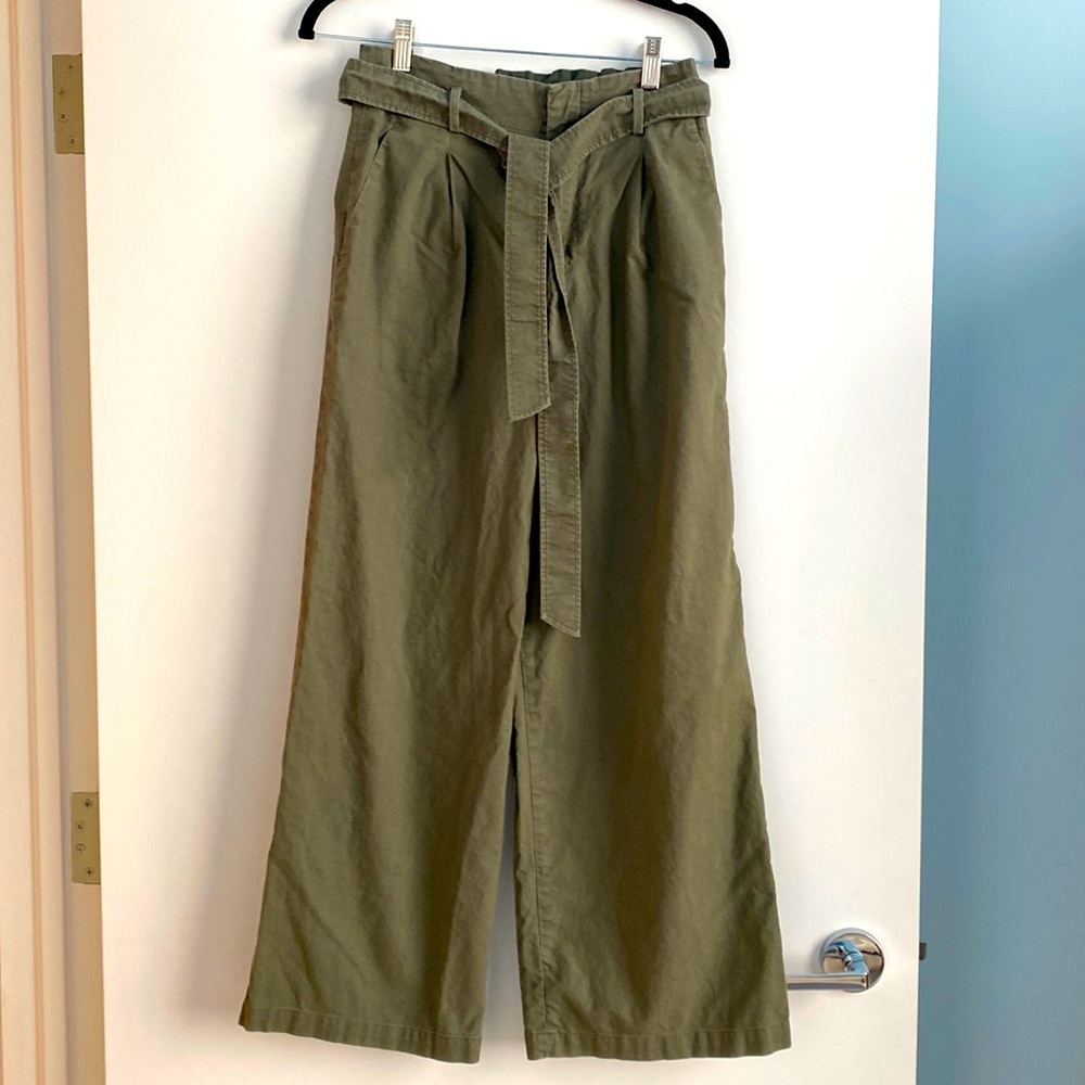 Womens Uniqlo wide leg pants